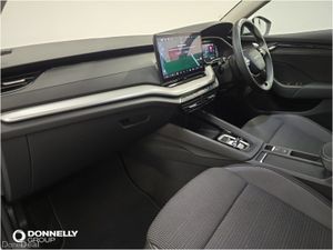 Skoda OCTAVIA Diesel Estate SE Technology - Image 3