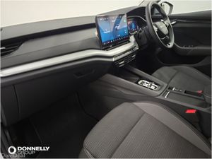 Skoda OCTAVIA Diesel Estate SE Technology - Image 3