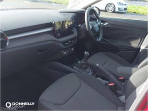 Skoda FABIA Hatchback Design Edition - Image 2