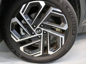 Hyundai Tucson PHEV PLATINUM 1.6L PETROL AUTOMATIC - Image 3