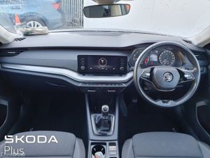 Skoda Octavia OCTAVIA AMB 1.0TSI 110HP **4.9% Fina - Image 2