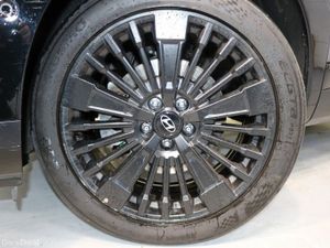 Hyundai Santa Fe 1.6 PHEV 4WD Premium - Image 3