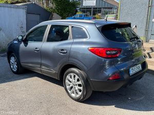 Renault Kadjar lovely high driving position - Image 4