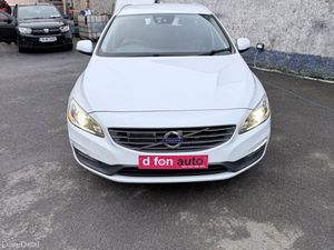 Volvo V60 2.0 Petrol SE LUX AUTO LOW KMS - Image 4