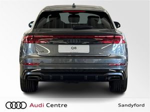 Audi Q8 SUV Competition TFSI e quattro 360 kW tipt - Image 4