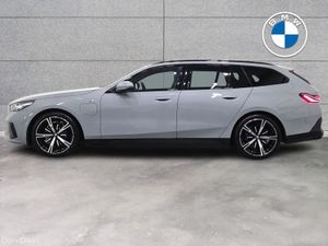 BMW 5-Series 530e M Sport Touring - Image 4