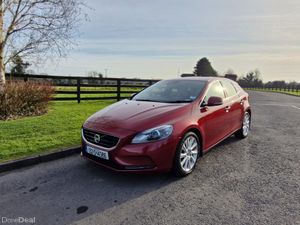 Volvo V40 Diesel Automatic (JUST PAST NCT TEST)!!! - Image 2