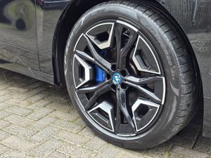 2022 BMW IX XDRIVE 40 M-SPORT . - Image 4