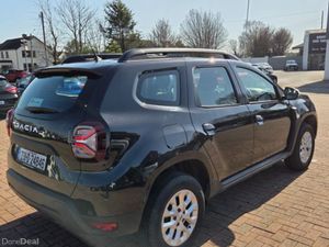 Dacia Duster Expression TCE 90 4X2 NBI 5DR - Image 4