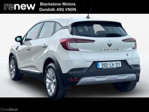 Renault Captur TCe 100 Play - Image 3