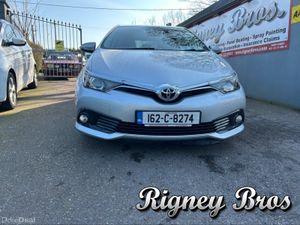 Toyota Auris 1.6 D-4D ICON TSS 5DR 110BHP D - Image 2