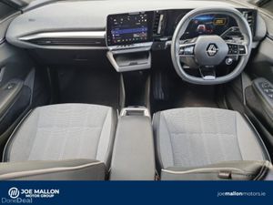 Renault Megane E-Tech EV60 220hp Techno - Image 4