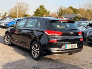 Hyundai i30 2017 1.0 petrol - Image 3
