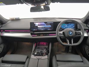 BMW 5-Series 530e M Sport Saloon - Image 4