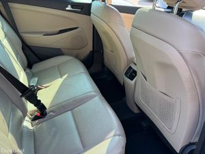 Hyundai Tucson Premium high spec - Image 3
