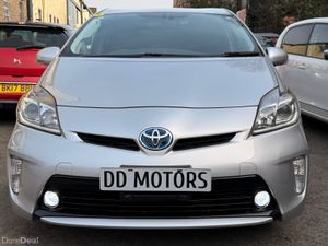 Toyota Prius 2015 hybrid Automatic - Image 3