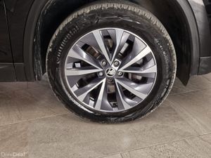 231 SKODA KODIAQ AMBITION AUTOMATIC - Image 4