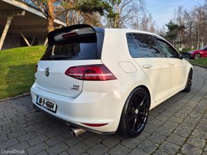 Volkswagen Golf 1.6Tdi CUSTOM - Image 3