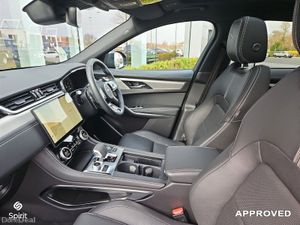 Jaguar F-Pace 2.0 PHEV R-Dynamic SE - Image 4