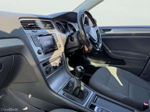 Volkswagen Golf 1.6 TDI SE BMT 105PS 5DR - Image 2