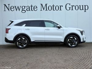 Kia Sorento PHEV Petrol - Image 4