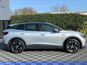 Volkswagen ID.4 PURE LIFE 52KWH // LOW MILEAGE // - Image 2