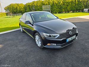 162 Vw Passat 2.0Tdi Higline 1 Owner - Image 3