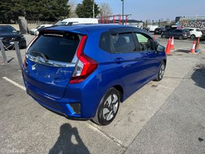 2013 HONDA FIT 1.5L HYBRID FULL OPTION FRESH NCT - Image 4