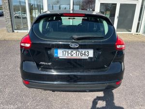 Ford Focus ZETEC S/S 120PS 5DR 1.5 TDCI - Image 4