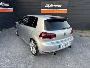 Volkswagen Golf 1.6 TDI S BLUEMOTION 105PS 5DR - Image 4