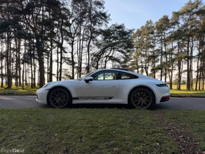 Porsche 911 2021 Very Low KM - Image 4