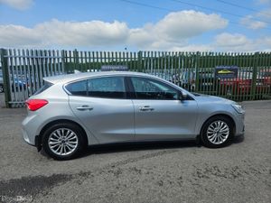 Ford Focus 2019 1.0 ECO BOOST TITANIUM 125 PS - Image 3