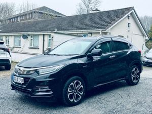 Honda Vezel 2020 1.5 Hybrid Auto 32200 KM ONLY - Image 3