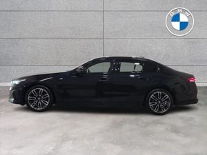 BMW 5-Series 530e M Sport Saloon - Image 4