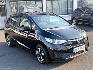 2017 HondaJAZZ/ Fit 1.5 Hybrid Automatic - Image 4