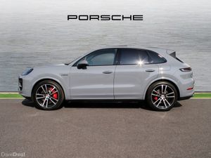Porsche Cayenne S E-Hybrid (New) - Image 3