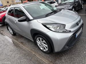 2022 Toyota Aygo  1.0 VVT-I  X -Play Smartphone - Image 4