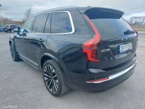 Volvo XC90 T8 PHEV PLUS BRIGHT AWD 5 - Image 2