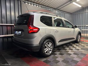 2022 221 Dacia Jogger 1.0 Petrol Manual - Image 3