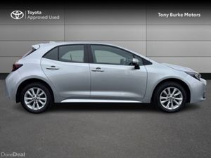 Toyota Corolla Hatchback - 5dr Hybrid - Luna Editi - Image 3
