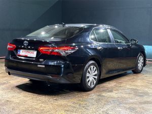 Toyota Camry 2.5L HYBRID AUTOMATIC - CRUISE CONTRO - Image 4