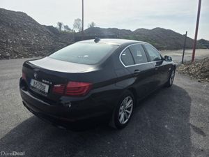 BMW 5-Series - Image 2