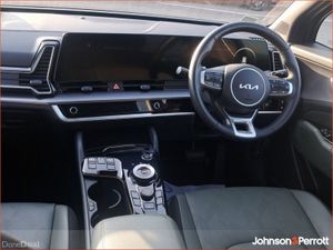 Kia Sportage Anniversary Edition Plug-in Hybrid - Image 4