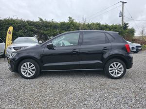 2016 Volkswagen Polo - Image 2