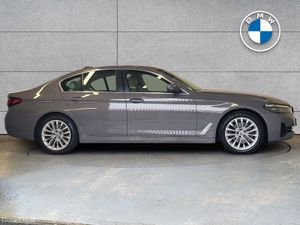 BMW 5-Series 520d SE (MHT) - Image 3