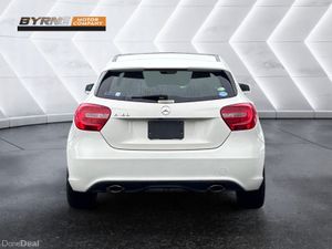 MERCEDES A180 AUTO 2014 - Image 4