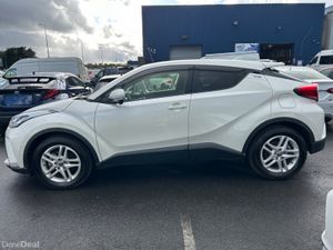 TOYOTA CHR - Image 4