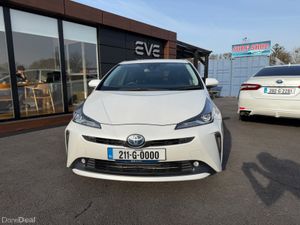 Self charge hybrid - High spec - Low mileage - Image 4