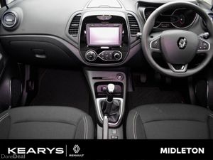 Renault Captur 0.9 TCe 90 ICONIC. Low KMs - Image 4