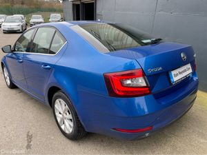 Skoda Octavia 1.0 TSI 115HP 4DR VERY LOW KMS! - Image 4